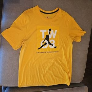 Jordan mens shirt Large